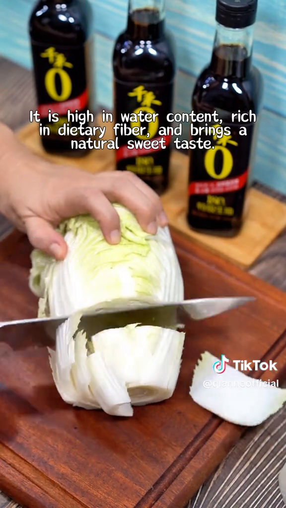 Preparing Chinese cabbage for rice cooker vermicelli